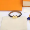 bijoux de luxe de marque bracelet en cuir de designer féminin cadeau de mode élégant haut de gamme avec logo et boîte