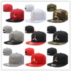 Top Fashion Iron-brand Cappelli aderenti Mens Sport Hip Hop Cappellini regolabili Cappelli casual in cotone da donna ordine misto H1