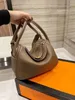 حقائب الكتف Crossbody الفاخرة العلامة التجارية مصمم المرأة المحفظة أزياء جلدية قدرة الهاتف المحمول حقائب اليد