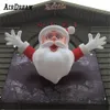 Prezzo di fabbrica Babbo Natale LED illuminato Babbo Natale gonfiabile e presente con sacchetto regalo spedizione gratuita a porta incluso ventilatore