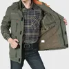 Vestes pour hommes Coupe-vent pour hommes Peau militaire Soft Shell Vêtements Tactique Veste imperméable Pilote de vol Manteau d'escalade Armée Veste de terrain 220826