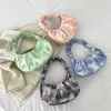 Akşam Çantalar Kadın Çanta Moda Pileli Tie Boya Baskısı Tuval Omuz Altyak 2022 Sıradan Bayanlar Yaz Treval Küçük Çanta Çantaları