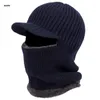 Berets Men Winter gebreide Balaclava Beanie Hat met winddichte vizier Thermische pluche voering nek warmere fietsen ski masker kap