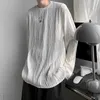 T-shirt maschile 3d pieghe 3d texture autunno inverno maniche lunghe maglietta camicia sciolta in stile coreano o mandompe casual moda vestiti di grandi dimensioni bianchi 220920