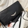 Spanische hochwertige Marken-Frauen-Taschen 2022 Sommer Neue One-Shoulder Messenger Women's ZV Wing Bag