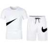 2022 Nieuwe basketbal tracksuit set mannen t -shirt shorts sets Summer Sportswear jogging broek streetwear tops t -shirt pak d88