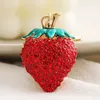 Diamond Strawberry Keychains Cartoon Fruchtschlüsselketten Ladies Bag Dekoration Anhänger Modezubehör Schlüsselkette