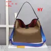 Yq de alta qualidade 2022 luxurys designers bolsas hobos bolsa ombro comprador bolsa mensageiro mulheres totes moda damas bolsas clássicas cross body embreagem carteira