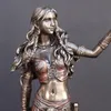 Dekorative Objekte Figuren Harzstatuen Morrigan, die keltische Göttin des Kampfes mit Krähenschwert, Bronze-Finish-Statue 15 cm für Hom238D