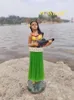 Dekorativa föremål Figurer Hawaiian Hula Girl Dashboard Doll med ukulele Bobbleheads för bil Dashboard Hemdekoration Mini Storlek 220827