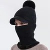 Berets HT3868 Wintermütze Schal Set Frauen Dicke Warme Reiten Ski Earflap Cap Damen Doppelschichten Gestrickt mit Zubehör