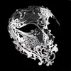 Maski imprezowe Czarna złota czaszka metalowa Halloween Half Face Venetian Masquerade Mężczyźni Białe kobiety Filigree 220826