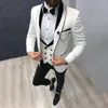 بدلات الرجال 2022 فاتح العريس الأزرق Tuxedos Men Wedding Shawl Lapel Man Blazer 3piece Groomsmen Walk Walk Made Made Party Suit