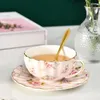 マグ5色骨中国コーヒーカップソーサースプーン1セットの花茶ヨーロッパの磁器とマグ贈り物