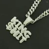 Colliers de pendentif hip hop glacé hors de la chaîne cubaine Bling Diamond Letter King Rhinaistone Pendants Mens Gold Charm Bijoux pour hommes