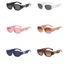 مصمم العلامة التجارية للرجال النظارات الشمسية للسيدات الشخصية الجديدة أزياء Sunshade Mirror Retro Small Frame Design