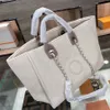 5A Luxury Bag Bags Shopping Shopping Totes Designer Claic Handväskor Tryck Flower Laser Dazzle Color Beach Bag Shopping S Kvinnor PVC Handväska Purses Transparent Tot