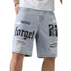 M￤ns shorts herrbyxor rippade jeans med fickor ljusbl￥ bokst￤ver och portr￤tttryck rak passform denim casual streetwear