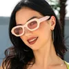 نظارة شمسية عتيقة النساء مستطيلات العلامة التجارية مصممة مربع نظارات الشمس الرجعية ديكور السلاح
