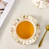 Mokken 5 kleuren Bone China koffiebekeerder Lepel één set Flower Tea Europees porselein en voor mug cadeau