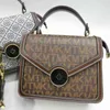 패션 가방 절묘한 우체부의 빈티지 여성의 인기있는 세련된 핸드백 클래식 메신저 lingge 작은 향수 학생 가방