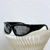 Schwarz-graue Shield-Wrap-Sonnenbrille für Herren und Damen, Brillenschirme, Occhiali da sole Pupular Styles in 22