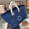 5A Luxury Bag Bags Shopping Shopping Totes Designer Claic Handväskor Tryck Flower Laser Dazzle Color Beach Bag Shopping S Kvinnor PVC Handväska Purses Transparent Tot