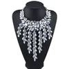 Choker BK Classic Women Jewelry Tassels Pendant Necklace Oval Shape Glass Harts Pärlor Engagemang för flicka