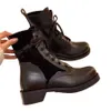 Britse stijl Knight Boots Boots Luxe luxe platte bodem met lage hakken comfortabele all-match casual lederen canvas veter kleurblokkerende ronde teen damesschoenen