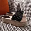 Slippers Designer Women Shoes Beach Thick Bottom Alphabet Platform Leather Heels