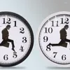 Wall Clocks Ministero di Silly Walk Clock Comedy Home Decor orologio Novelty Funny Walking Silent Mute Non ticchettio