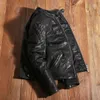 A mesma jaqueta de couro de Beckham Harley Motorcycle Short Vegetable Bongened Goatleather
