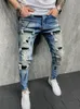 M￤n jeans m￤n slimfit hip hop rippade jeans man m￥lade tryckt blyerts denim byxor mode lappt￤cke moto cyklist cowboy tiggare byxor m￤n 220827