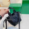 حقيبة سلة مصمم فينيتاس 2022 أكياس منسوجة bottegas بسيطة حقيبة يد كروسة من الجلد حمل 9Cle