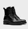 Bottines en cuir brossé Re-Nylon Winter Fashion Noir Recyclé Métal émaillé Triangle Combat Boot Chunky Lug Sole Platform Moto Booties EU35-40