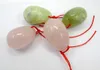 Colares pendentes ovos de cristal de quartzo rosa jade perfurados verde natural yoni para exercício de kegel misto 2pcs/conjunto