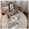 Luksusowe torby projektowe Moda przezroczysta torebka PVC plastikowe torby na ramię Torebki z nadrukiem zakupy Torba z wiadomością Fanny Beach Leisure Pack Torebka Torby z grubej bawełny