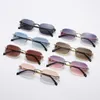 Nouvelle tendance lunettes de soleil à monture de diamant pour femmes Lunettes de soleil à monture de diamant pour femmes Lunettes de soleil à monture de diamant pour hommes et femmes DF 437