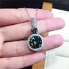 Ciondoli Altro Diamante originale placcato in oro bianco 18 carati Test passato Taglio brillante rotondo Ciondolo con pietra preziosa Moissanite verde scuro da 6 ct totale