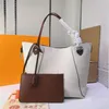 حقائب مصممي Saling Luxurys حقيبة يد Hina Tote Womens Messenger Bag Bag Lady Leathertotes Passbody Bags 311U