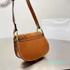 2022 borla Sacos de ferradura crossbody tecem mulheres bolsas vintage bolsas de ombro de rebite bolsa de aba de croch￪ bolsa de couro genu￭no de couro genu￭no