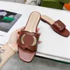 Designer di lusso Sandali piatti da donna Ciabatta con ritaglio Ciabatte interconnesse Sandalo Millennials Pelle Suola in vera pelle 35-42