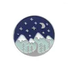 Spille Arti creative Passeggiata notturna Snow Mountain View Spilla smaltata dura Distintivo vegetale Zaino Collare Cappotto Cappello Spilla Regalo per feste