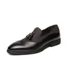 Mocassins en Fiber de Polyester pour hommes, chaussures classiques à pompon, simples, assorties avec tout, chaussures tendance quotidiennes, AD097
