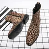 Botas homens homens britânico sapatos personalidade leopard impressão falsa camurça quadrada lateral zíper da moda de moda casual rua todos o anúncio de partida