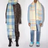 스카프 2022 가을과 겨울 패션 색상의 체크 무늬 스카프의 스카프는 학생 목을 따뜻하게합니다. 목이 두꺼운 숄