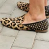 Loafers Men schoenen Leopard Print Faux Suede Persoonlijkheid Rivets Fashion Business Casual Wedding Party Dagelijks veelzijdige AD043