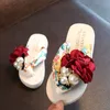 Pantoufles été antidérapantes pour enfants tongs filles mode chaussures de plage pincer sandales fleurs femmes pantoufles femmes portent 220830