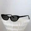 نظارة شمسية صيفية للنساء الرجال على الطراز الفاشل مضاد للأولترو فاينو بلاين بلان نظارات إطار كاملة مربع عشوائي