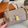 Cosmetische tassen kasten merkontwerpertassen vrouwen casual tas tas handtassen hoogwaardige beroemde klassieke tassen dames handtas grote monogrammen capaciteit pu leer